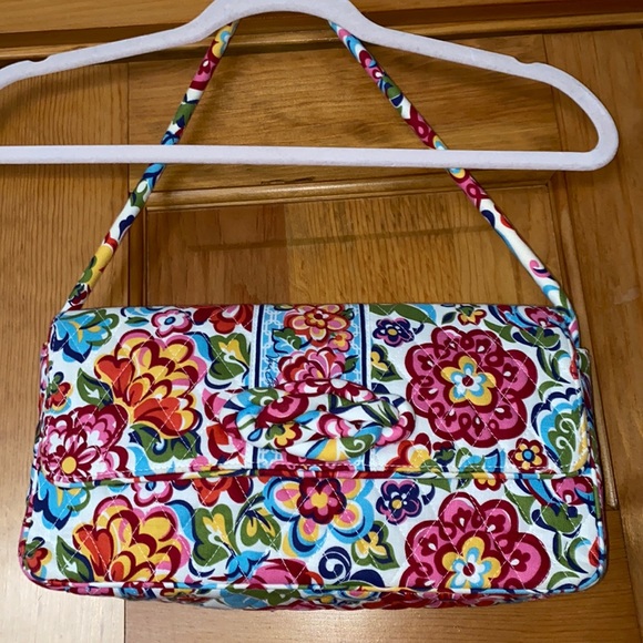 Bag Vera Bradley Knot Just A Clutch Very Berry Paisley Pocket Book Purse - Picture 5 of 11